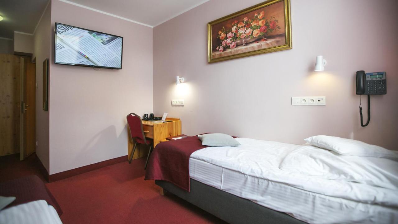 Hotel Unibus Bielsk Podlaski Eksteriør bilde